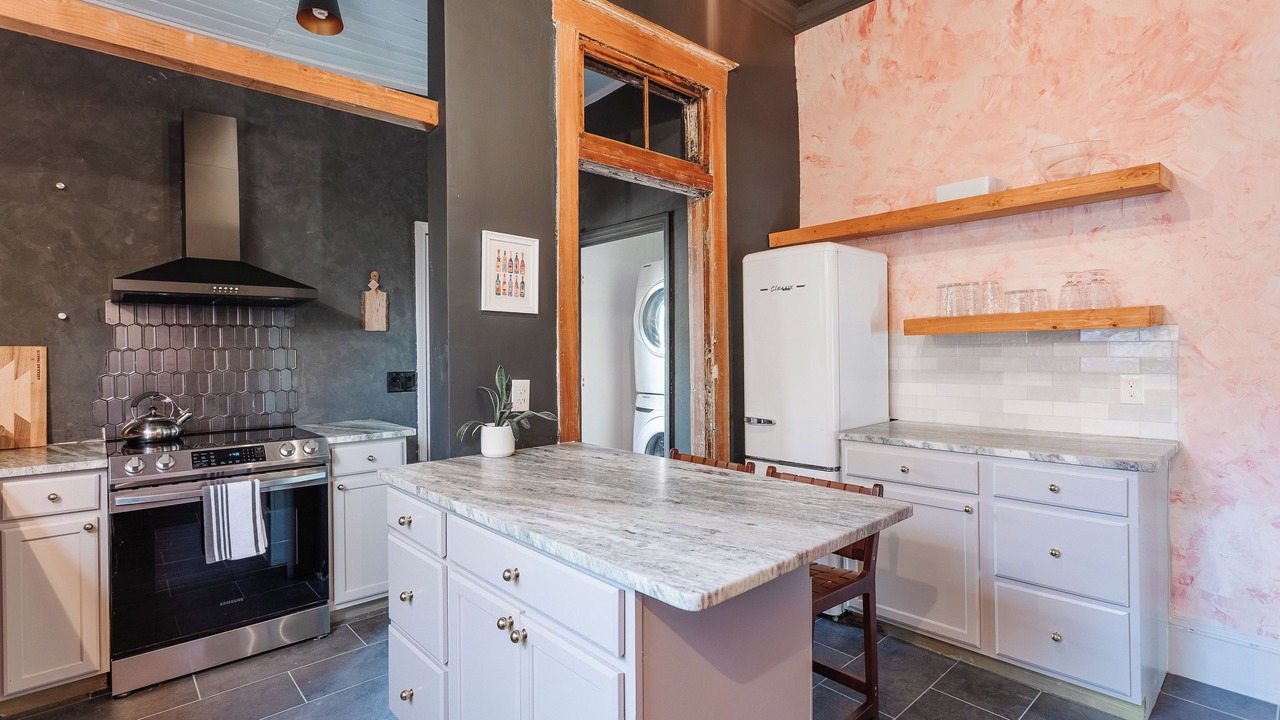 Photo of Kitchen in Thomas Square