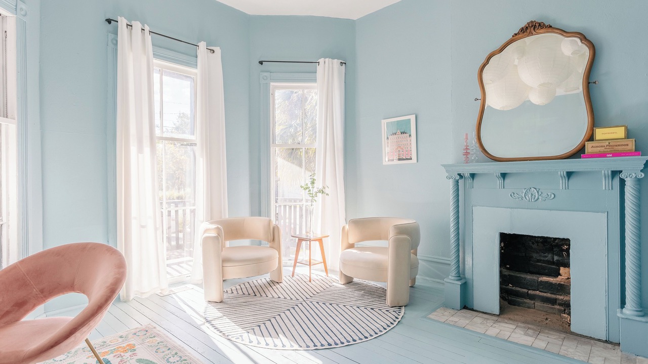 Photo of Livingroom in Thomas Square