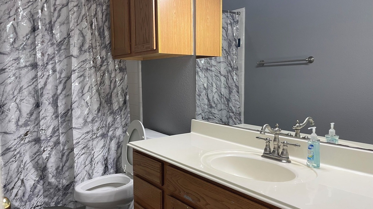 Photo of Bathroom in Far North Central