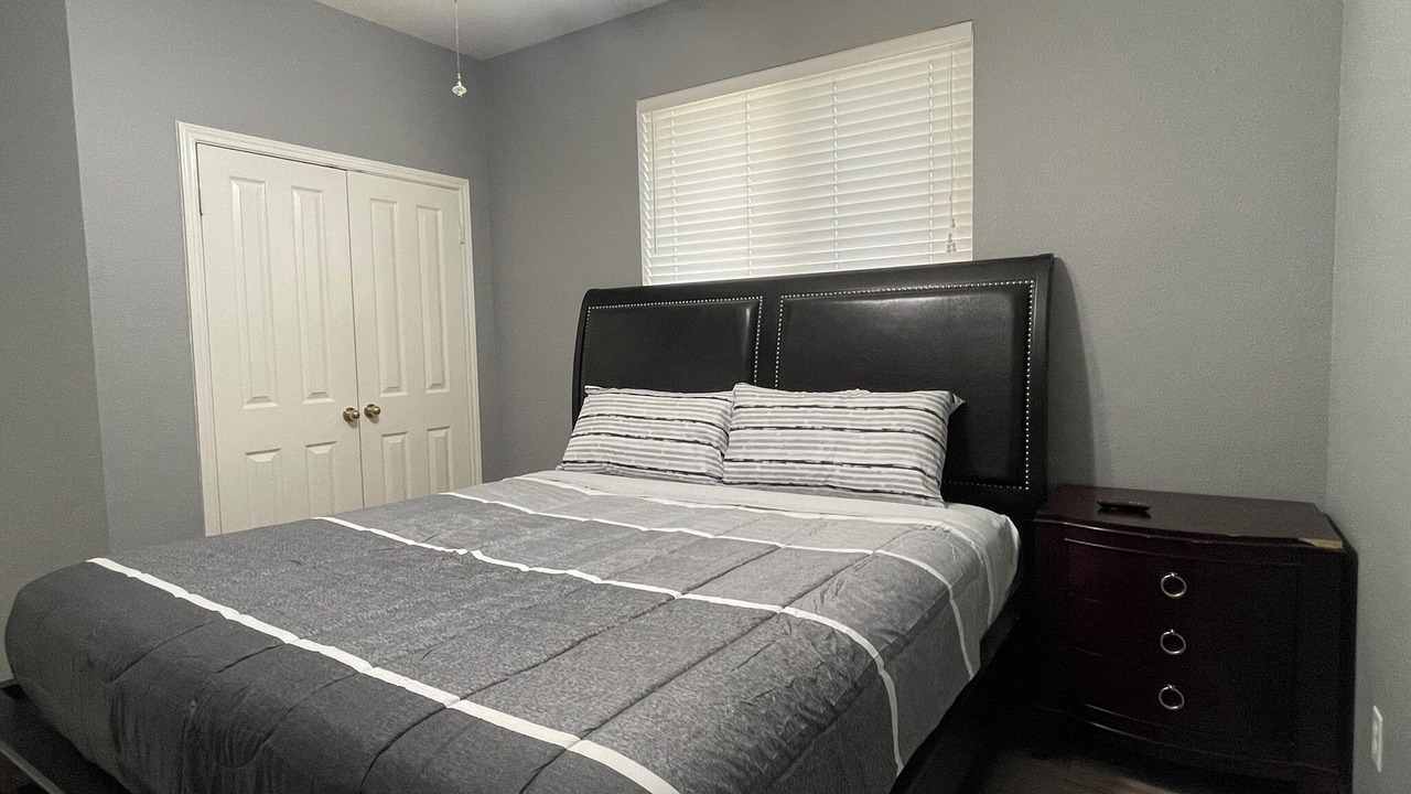 Photo of Bedroom in Far North Central