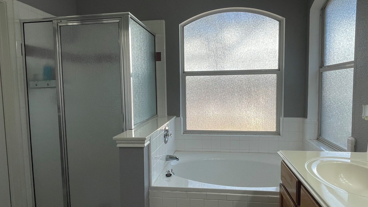 Photo of Bathroom in Far North Central
