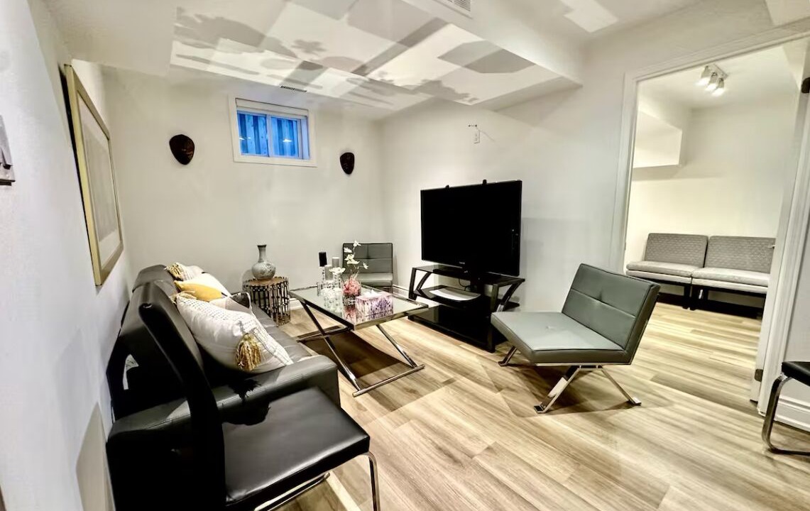 Photo of Livingroom in Midtown Toronto