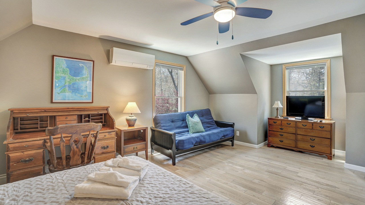 Photo of Bedroom in Lagoon Heights