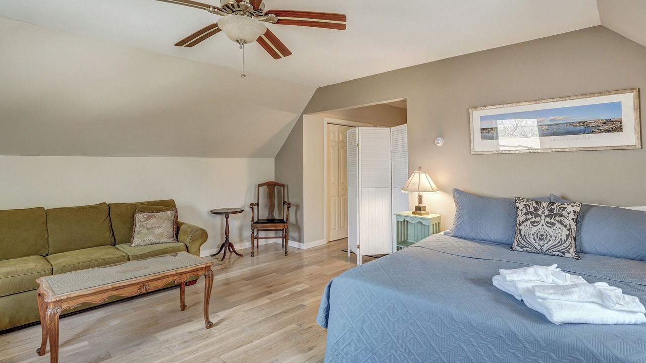 Photo of Bedroom in Lagoon Heights