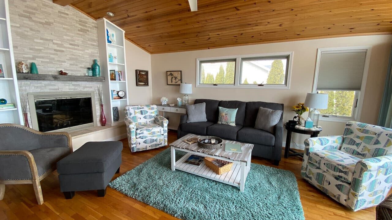 Photo of Livingroom in East Tawas