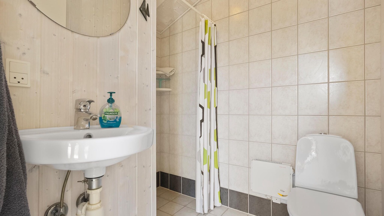 Photo of Bathroom in Flovt Strand
