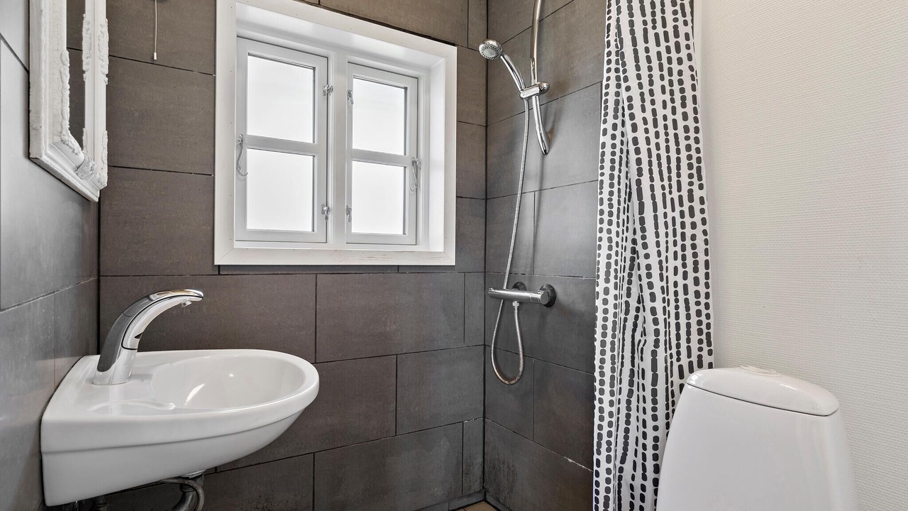 Photo of Bathroom in Haurvig