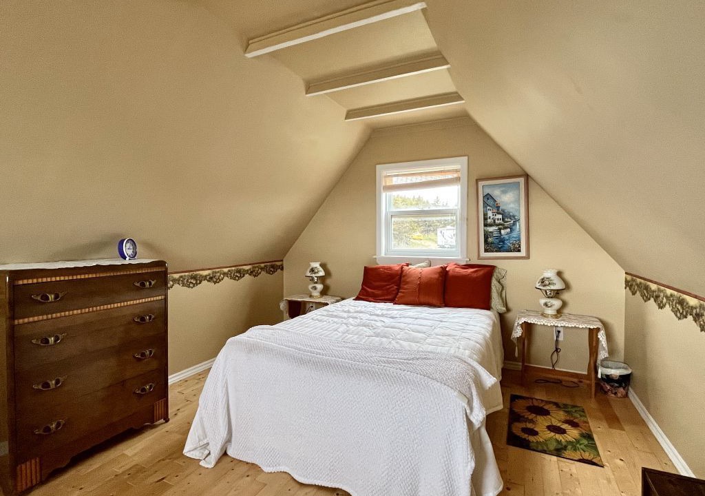 Photo of Bedroom in Grand Beach