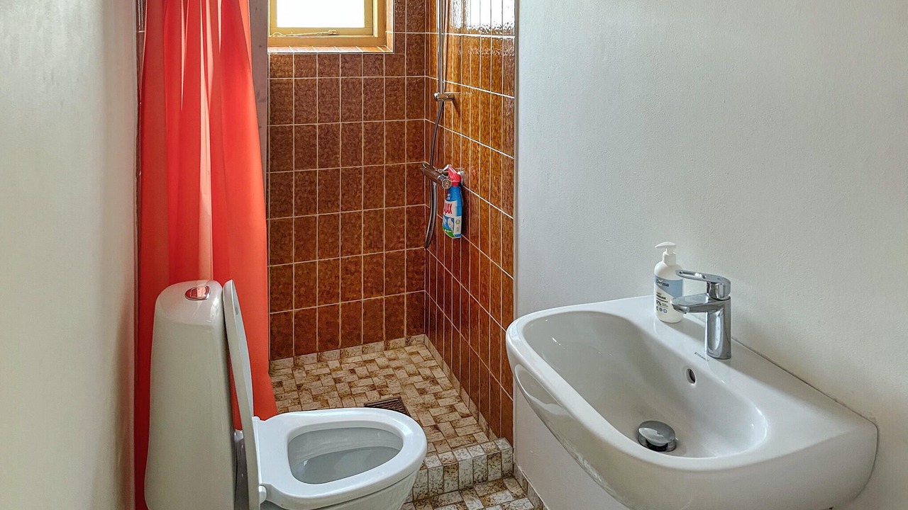Photo of Bathroom in Asaa
