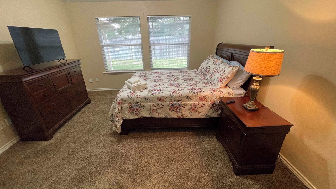 Photo of Bedroom in South Side