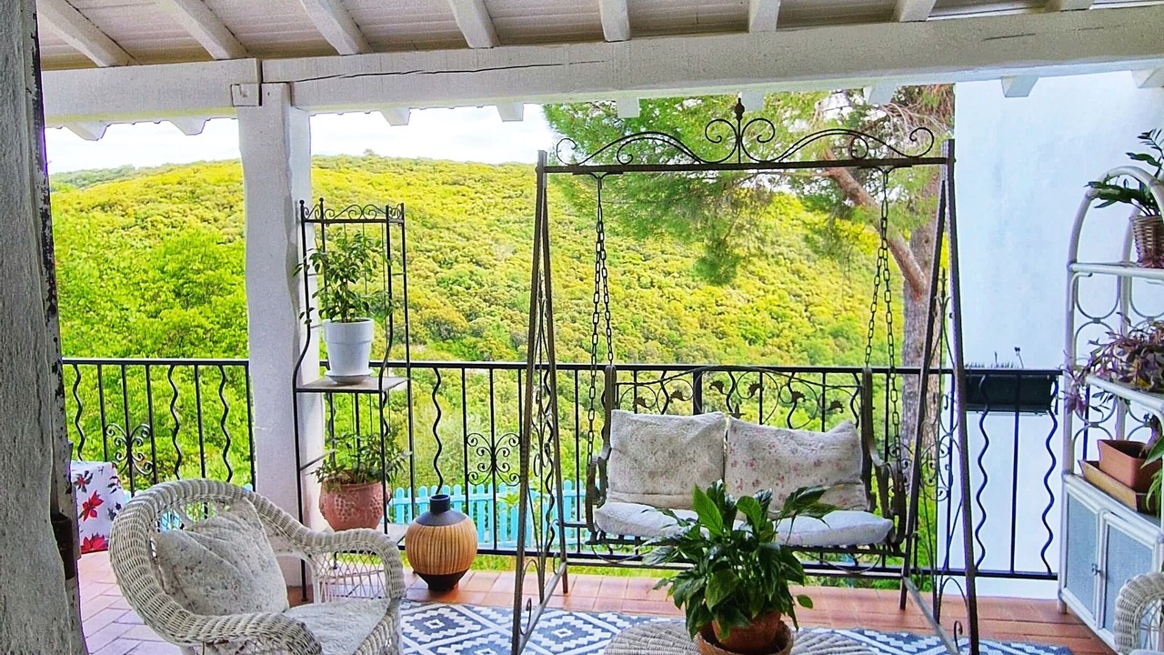 Photo of Patio Balcony in Vailhauques