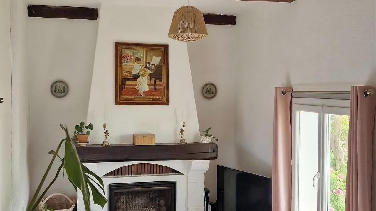 Photo of Livingroom in Vailhauques