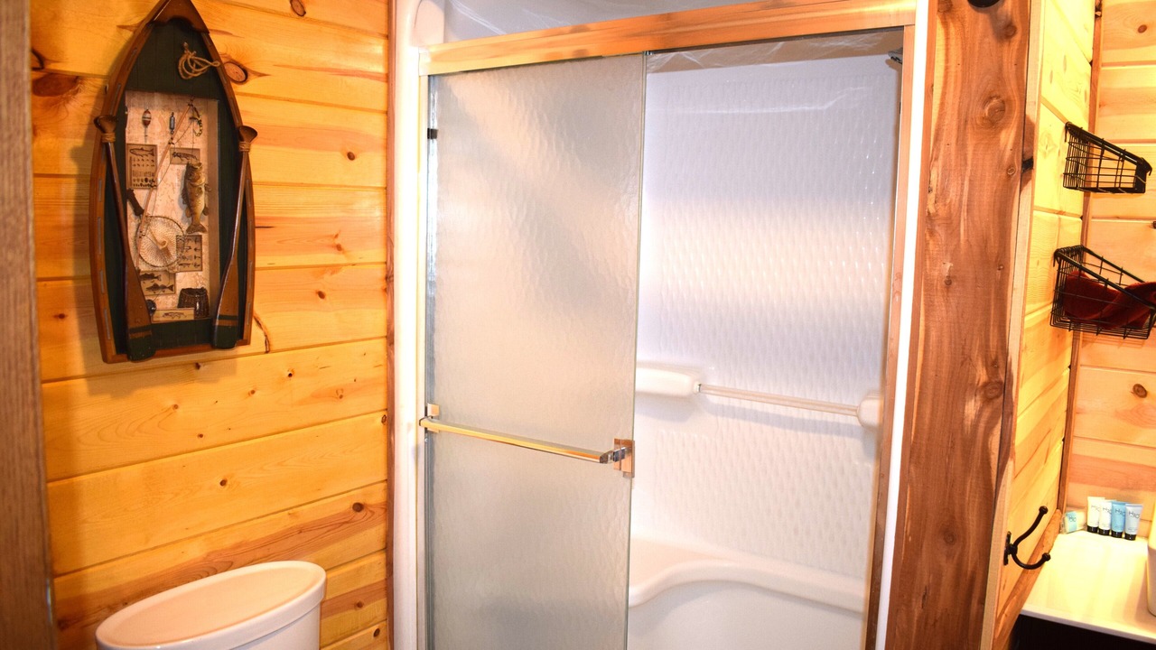 Photo of Bathroom in Long Lane