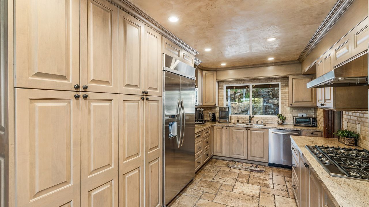 Photo of Kitchen in Woodland Hills