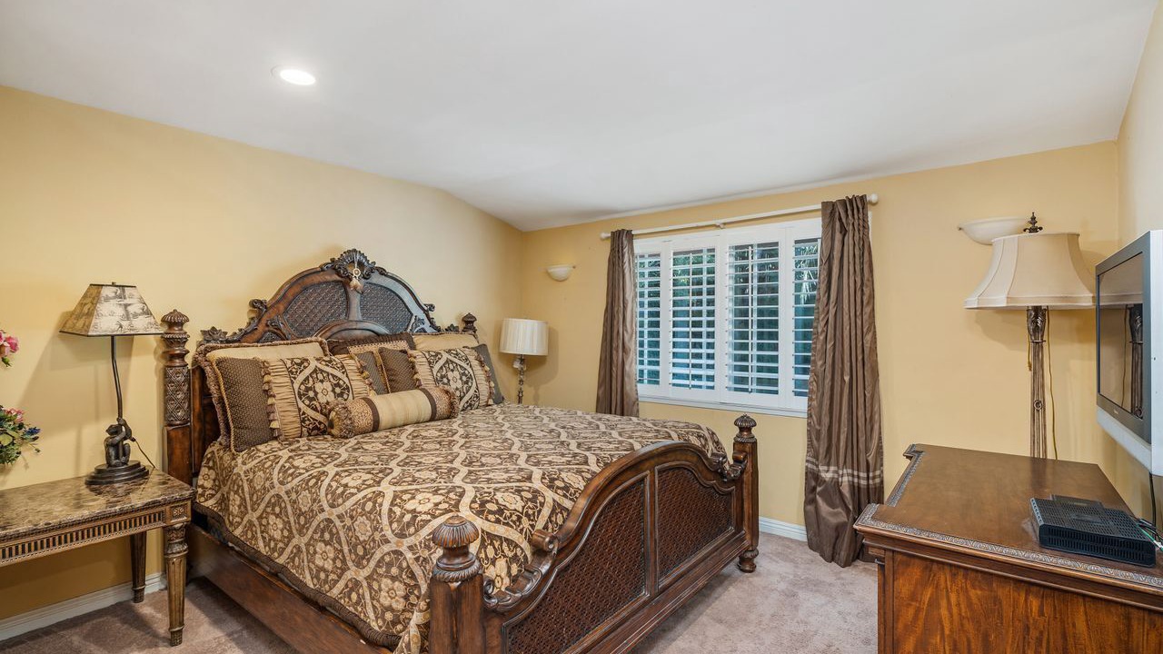 Photo of Bedroom in Woodland Hills