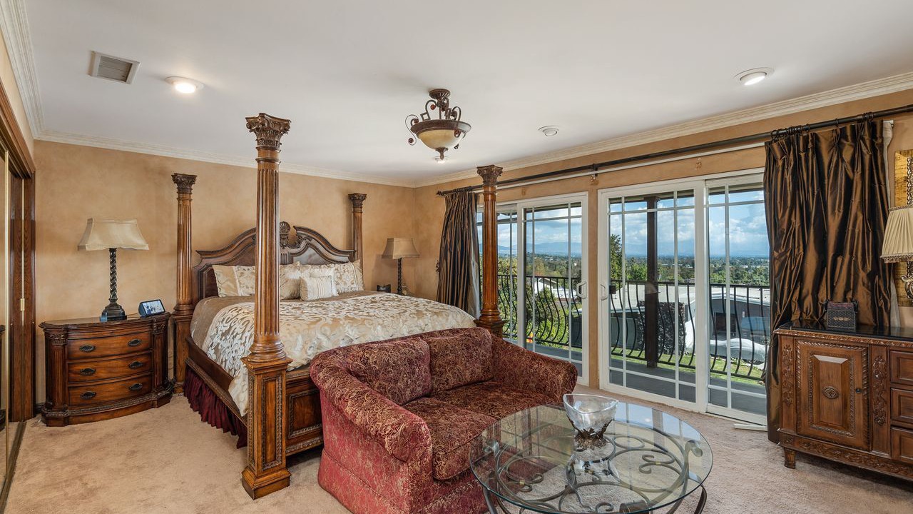 Photo of Bedroom in Woodland Hills