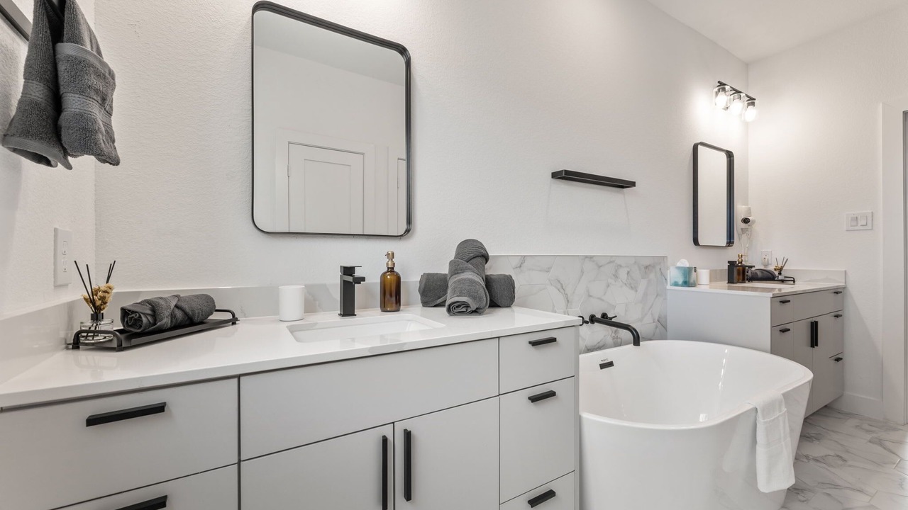 Photo of Bathroom in Greater East End