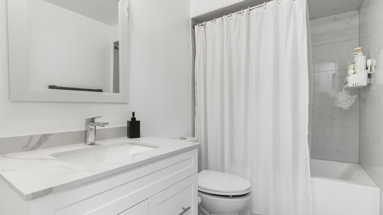 Photo of Bathroom in Niagara Falls