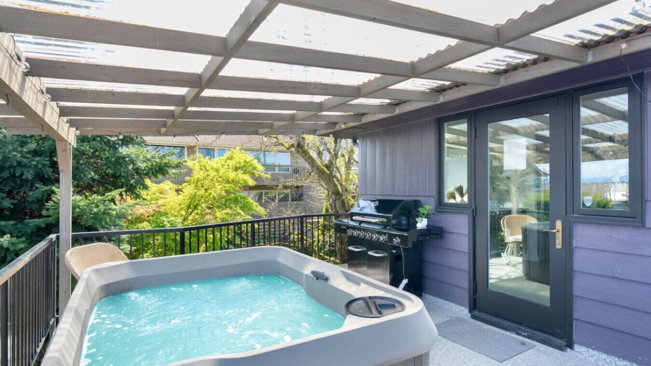 Photo of Patio Balcony in Bryn Mawr-Skyway