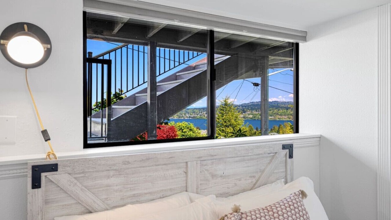 Photo of Others in Bryn Mawr-Skyway