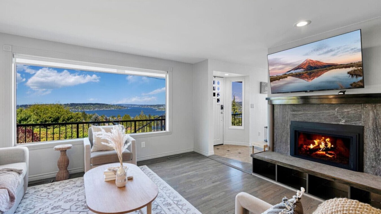 Photo of Livingroom in Bryn Mawr-Skyway