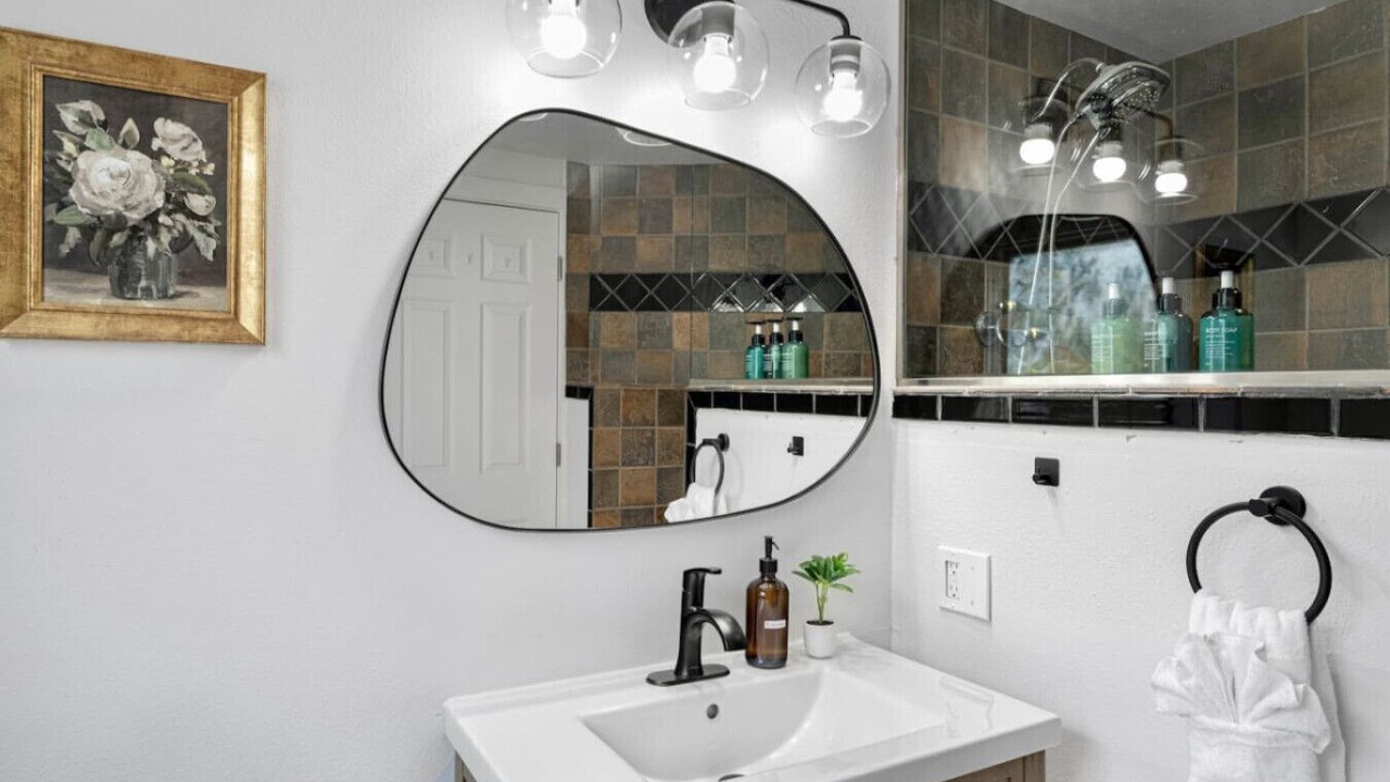 Photo of Bathroom in Bryn Mawr-Skyway