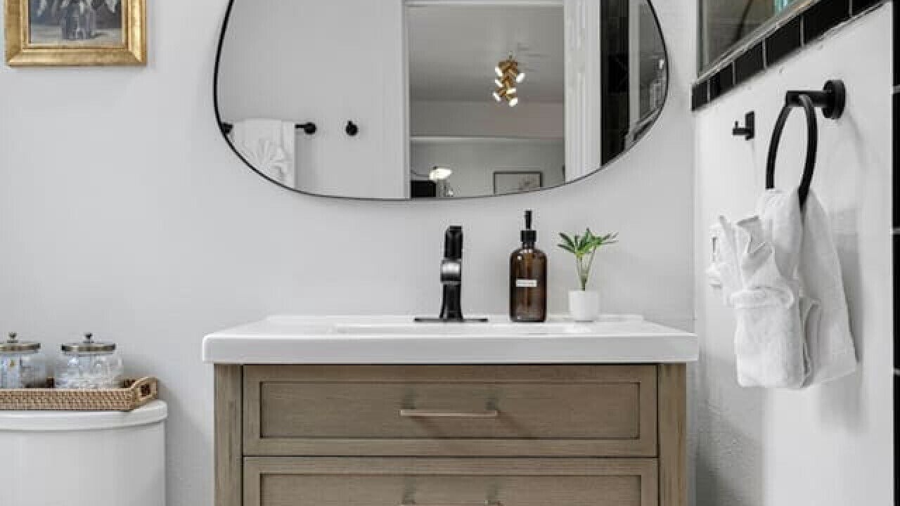 Photo of Bathroom in Bryn Mawr-Skyway