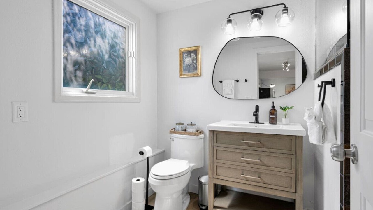 Photo of Bathroom in Bryn Mawr-Skyway