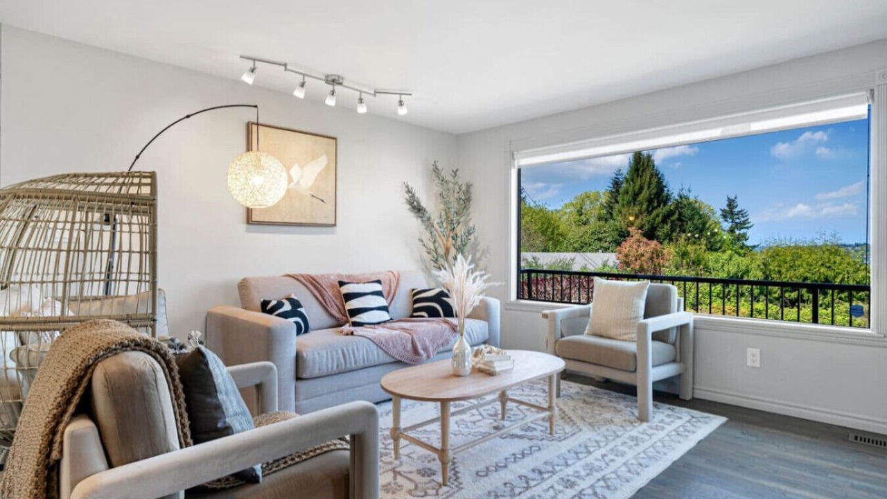 Photo of Livingroom in Bryn Mawr-Skyway