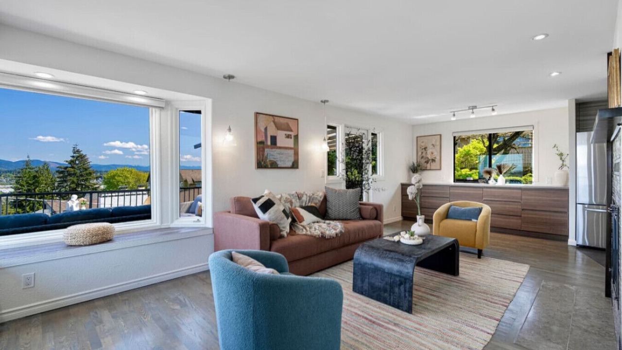 Photo of Livingroom in Bryn Mawr-Skyway