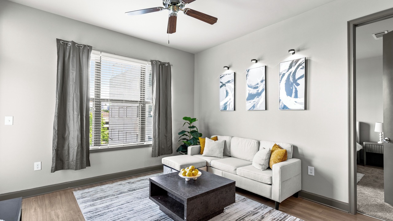 Photo of Livingroom in Loring Heights