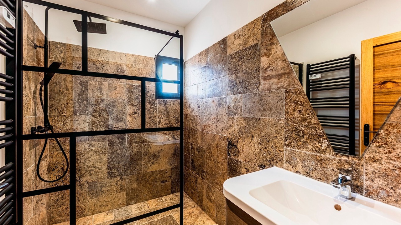 Photo of Bathroom in Aups