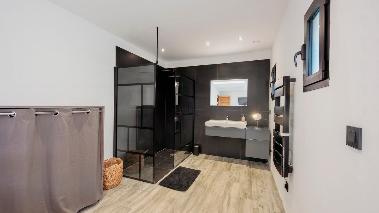 Photo of Bathroom in Aups