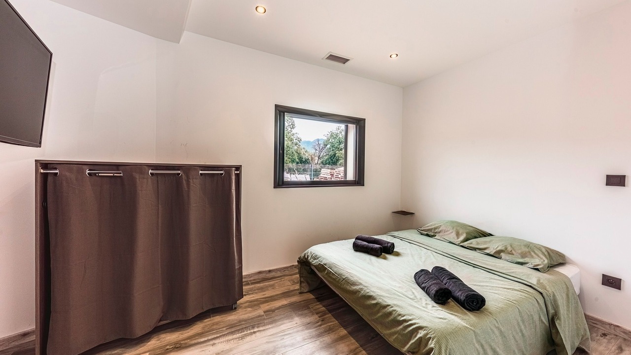 Photo of Bedroom in Aups