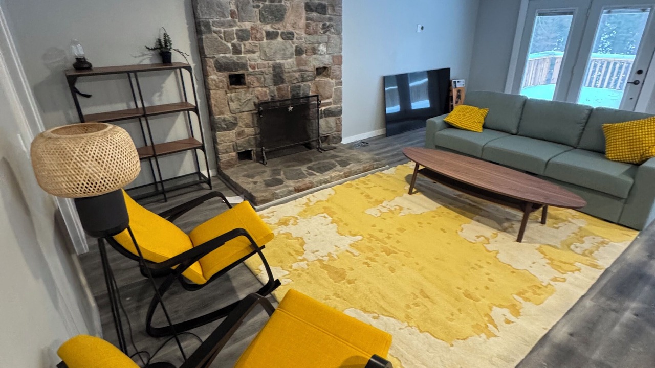 Photo of Livingroom in Falcon Lake