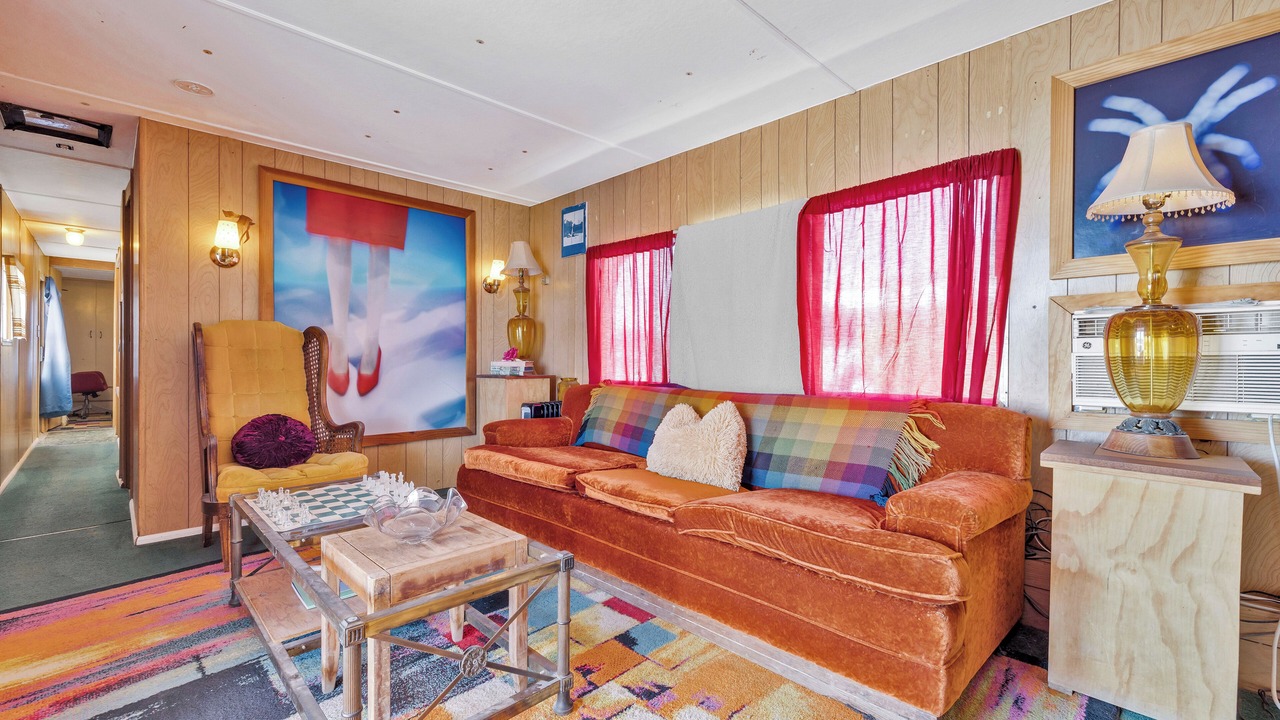 Photo of Livingroom in Bombay Beach