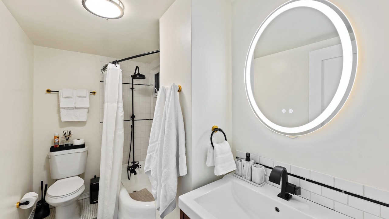 Photo of Bathroom in Downtown Long Beach