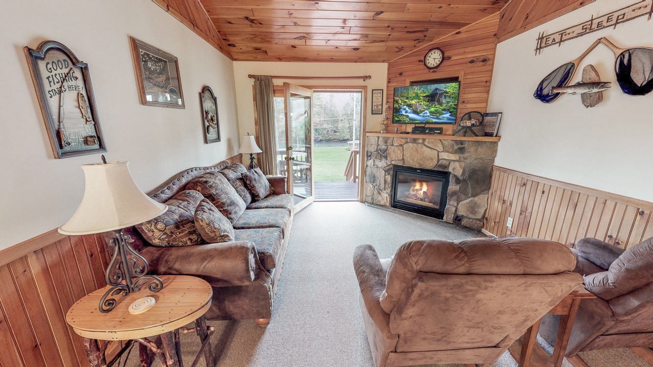 Photo of Livingroom in Gaines