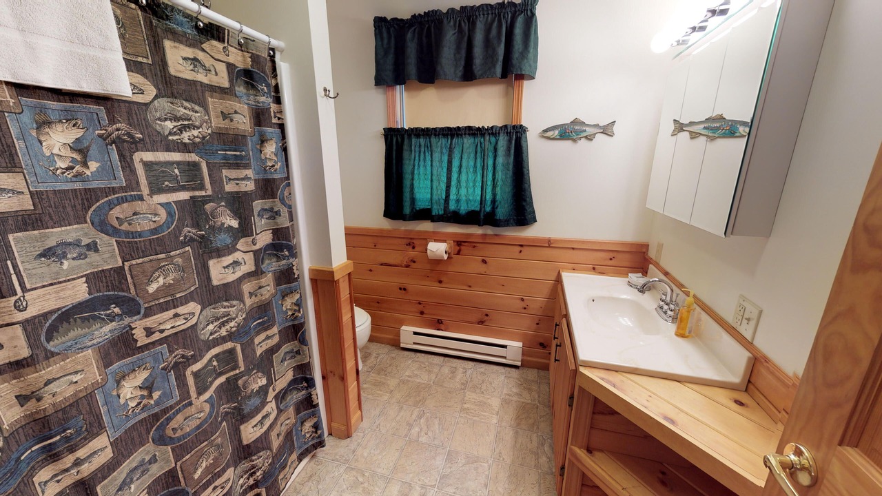 Photo of Bathroom in Gaines
