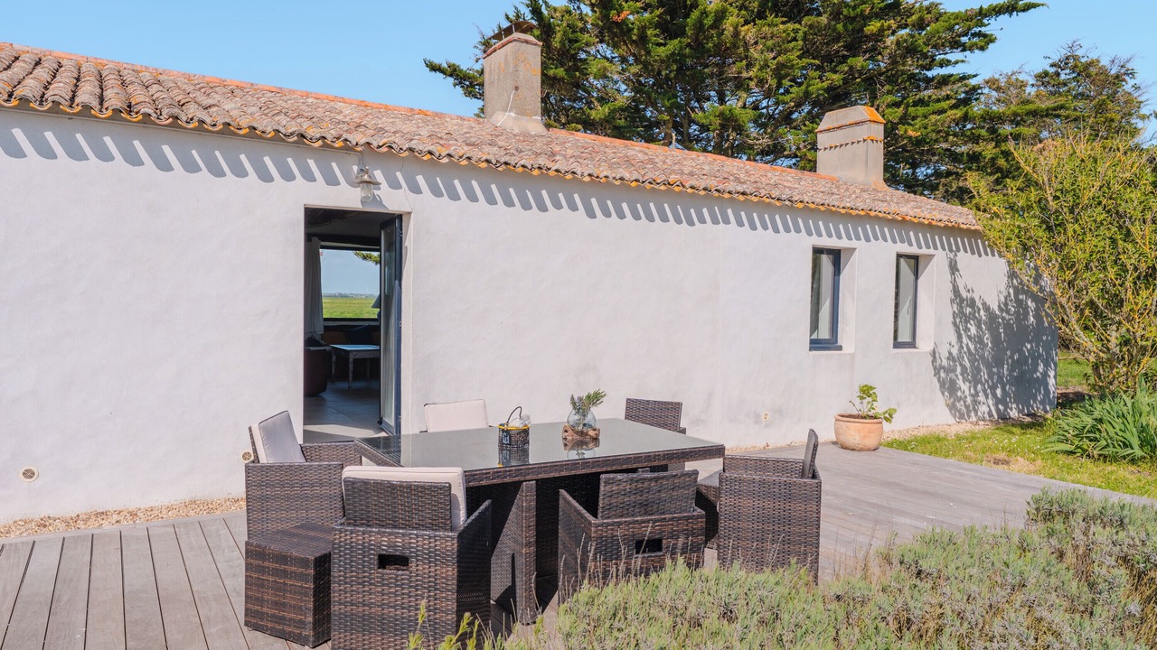 Photo of Outdoor in Bouin