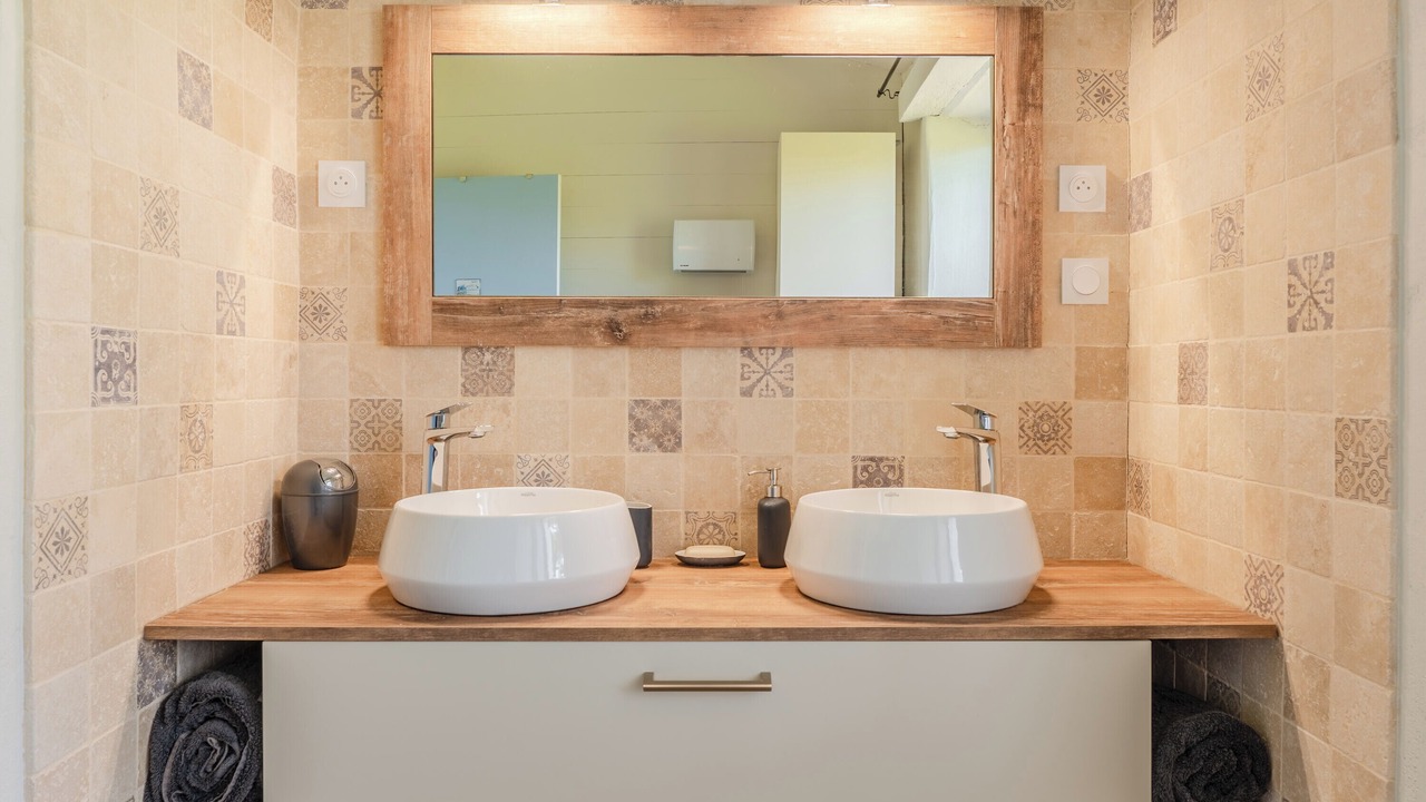 Photo of Bathroom in Bouin