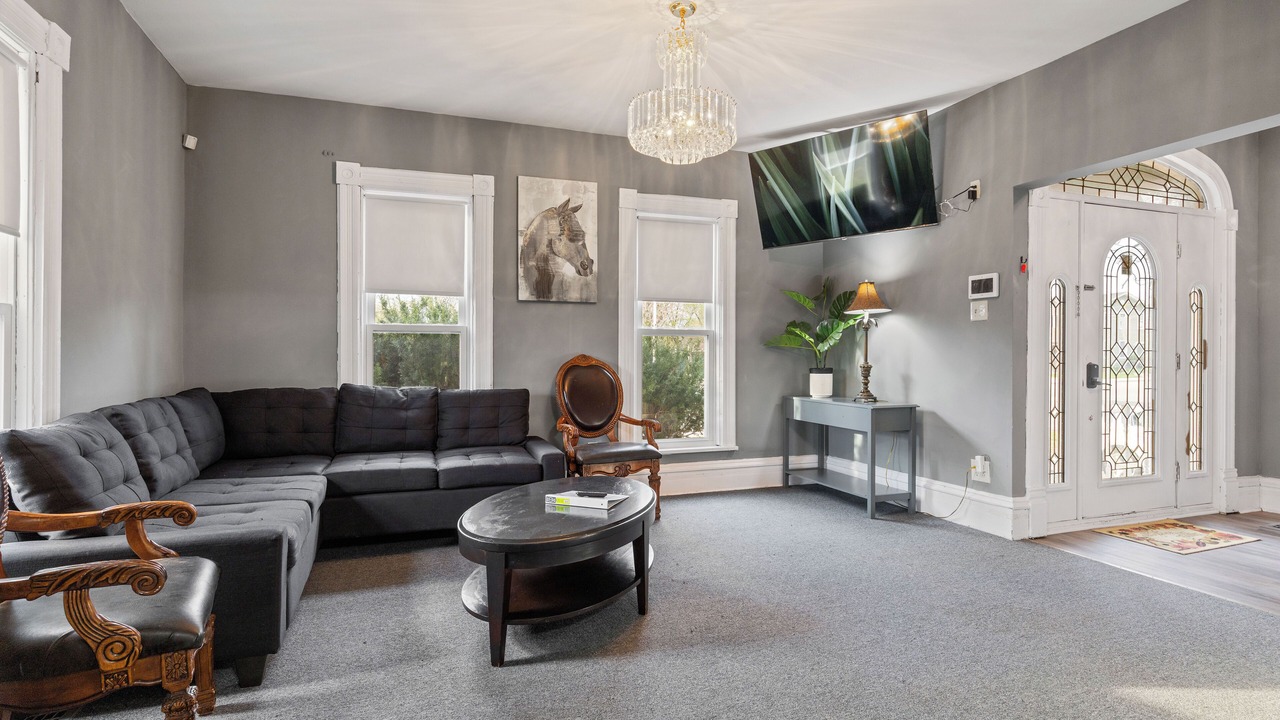 Photo of Livingroom in Fox Valley