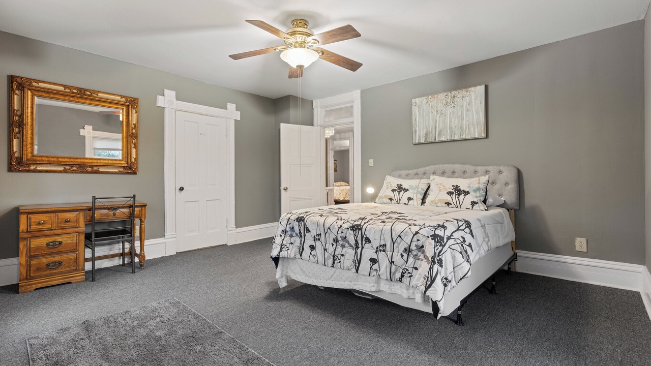 Photo of Bedroom in Fox Valley