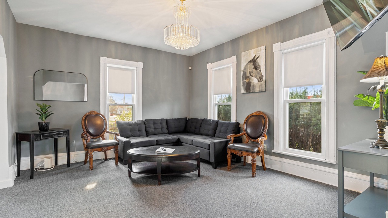 Photo of Livingroom in Fox Valley