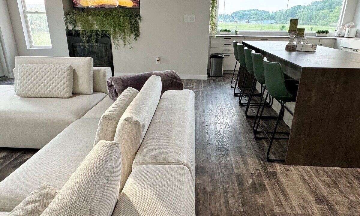 Photo of Livingroom in East Shore