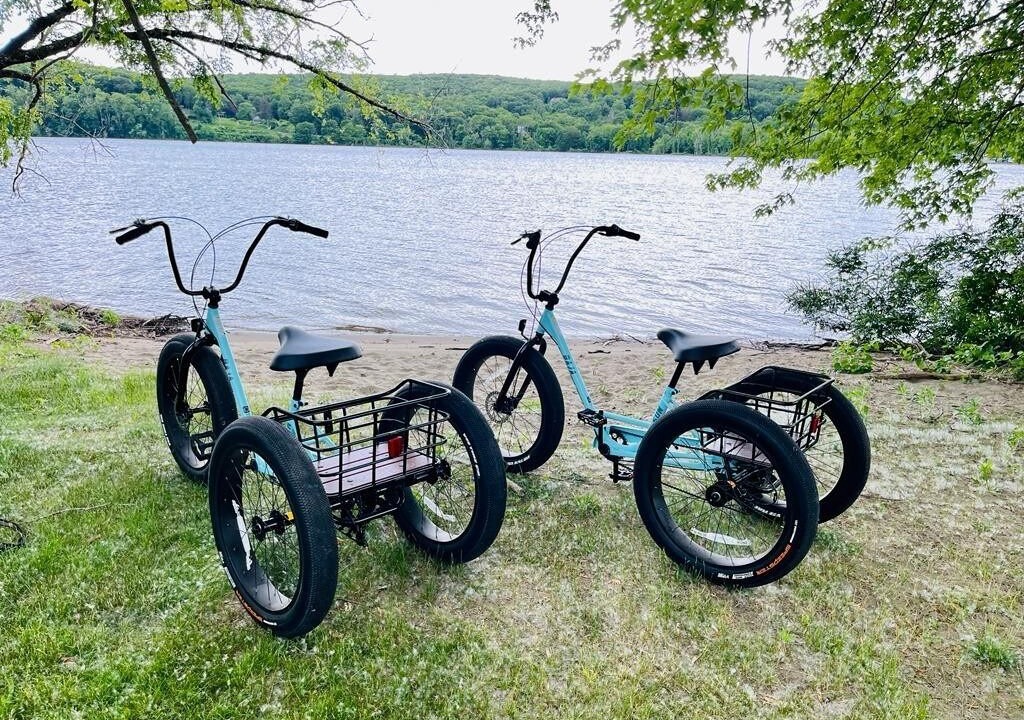 Photo of Others in East Shore