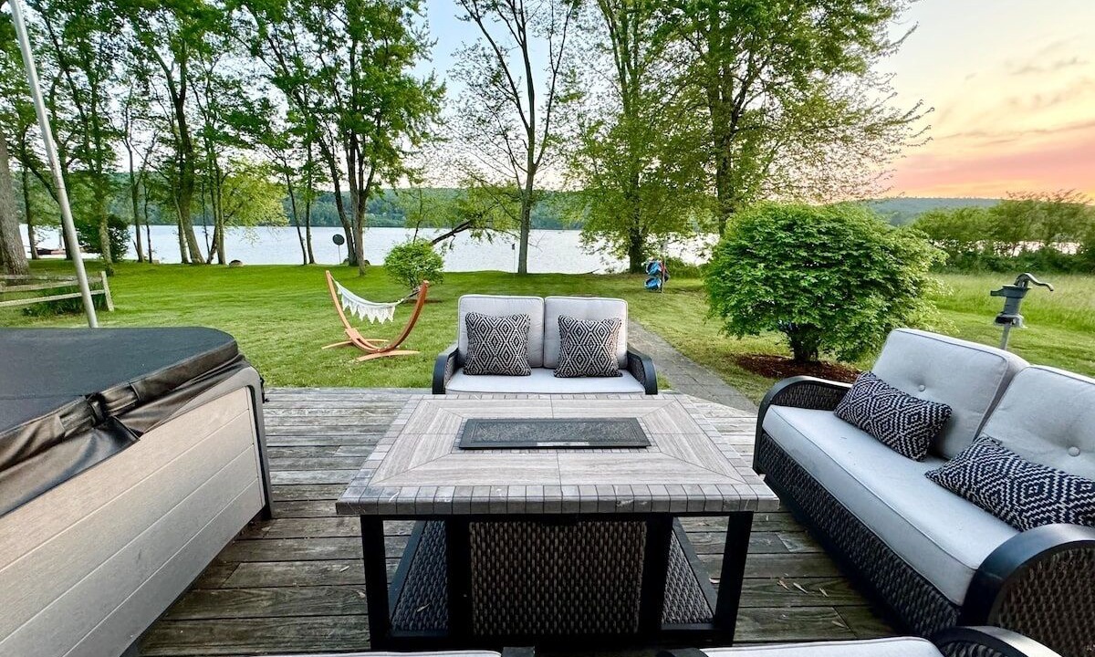 Photo of Outdoor in East Shore