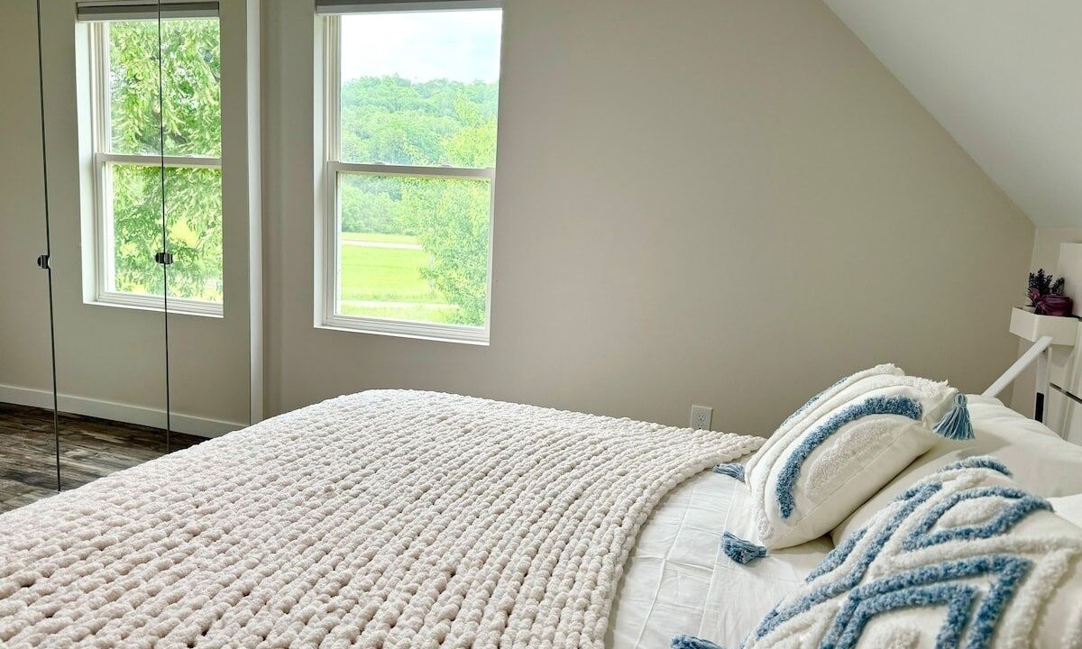 Photo of Bedroom in East Shore