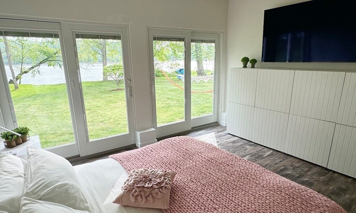 Photo of Bedroom in East Shore