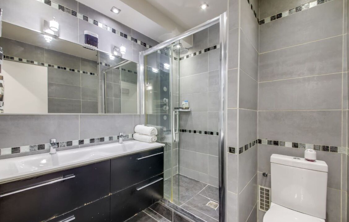 Photo of Bathroom in Plauzat